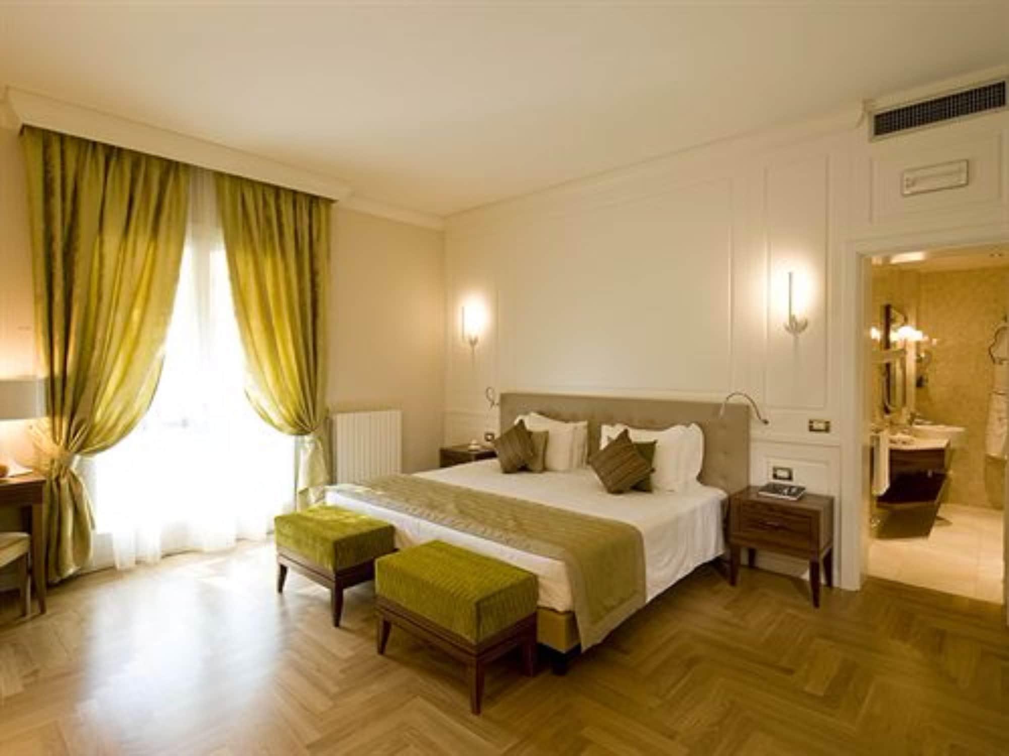 Grand Hotel Terme Sirmione Eksteriør billede A room at the hotel