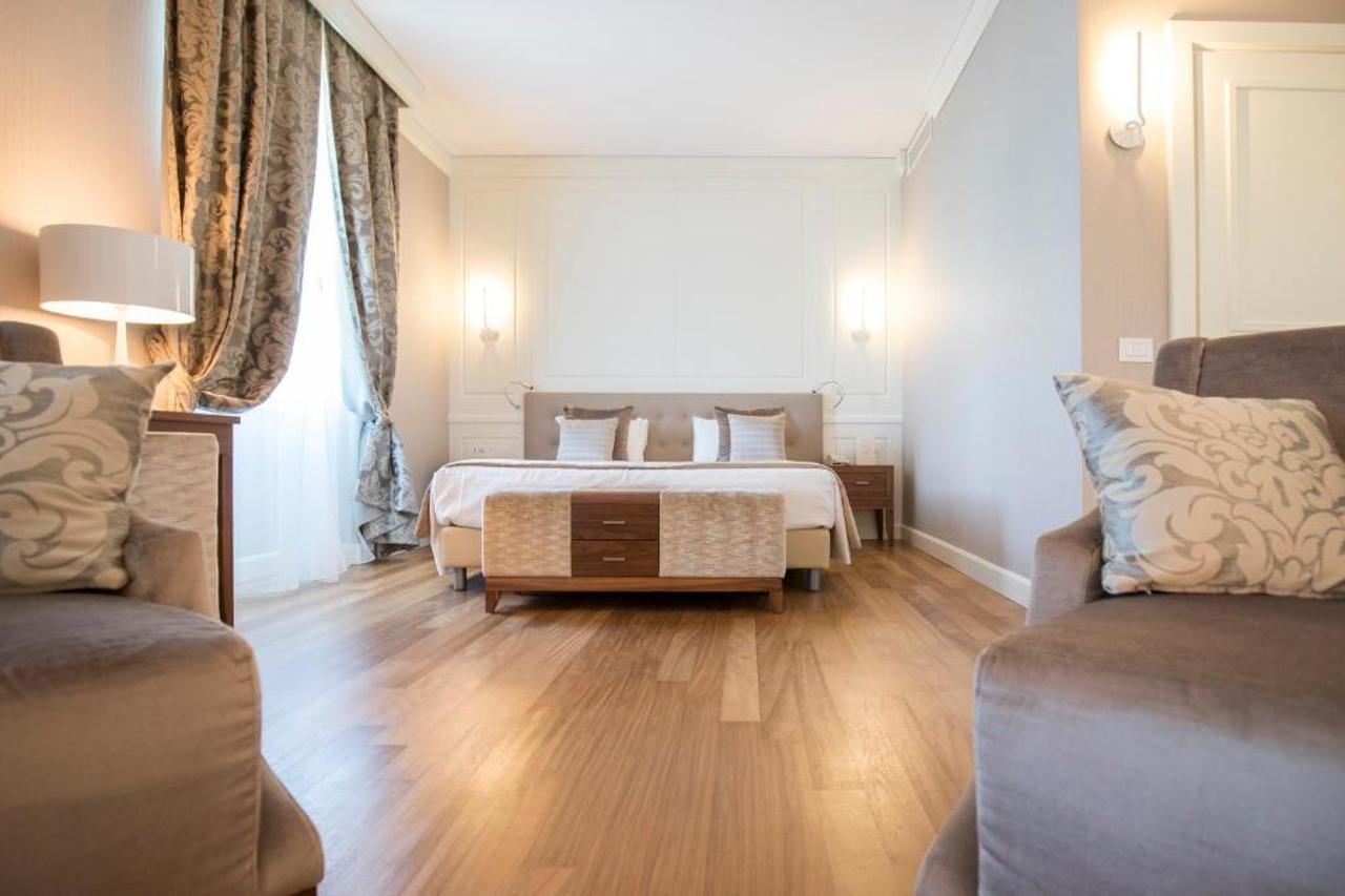 Grand Hotel Terme Sirmione Eksteriør billede A room at the hotel