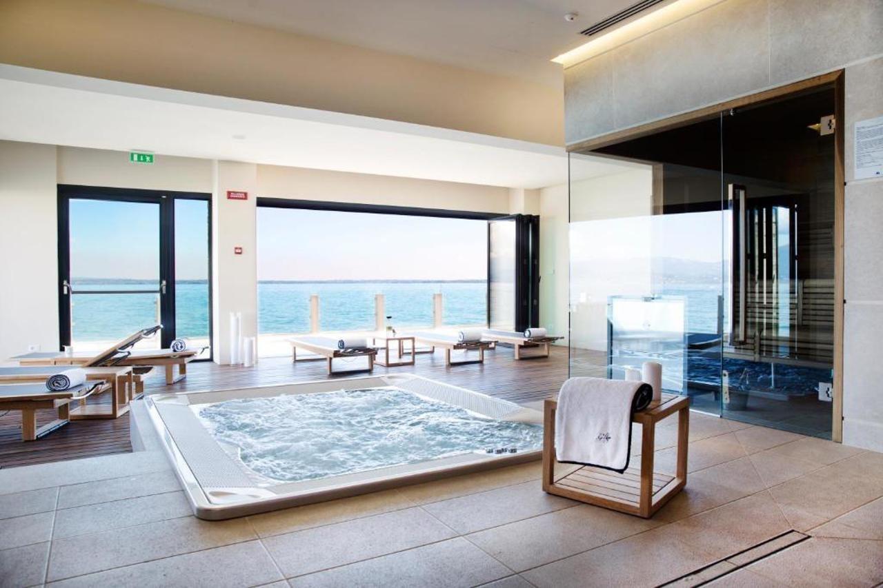 Grand Hotel Terme Sirmione Eksteriør billede Spa at the hotel